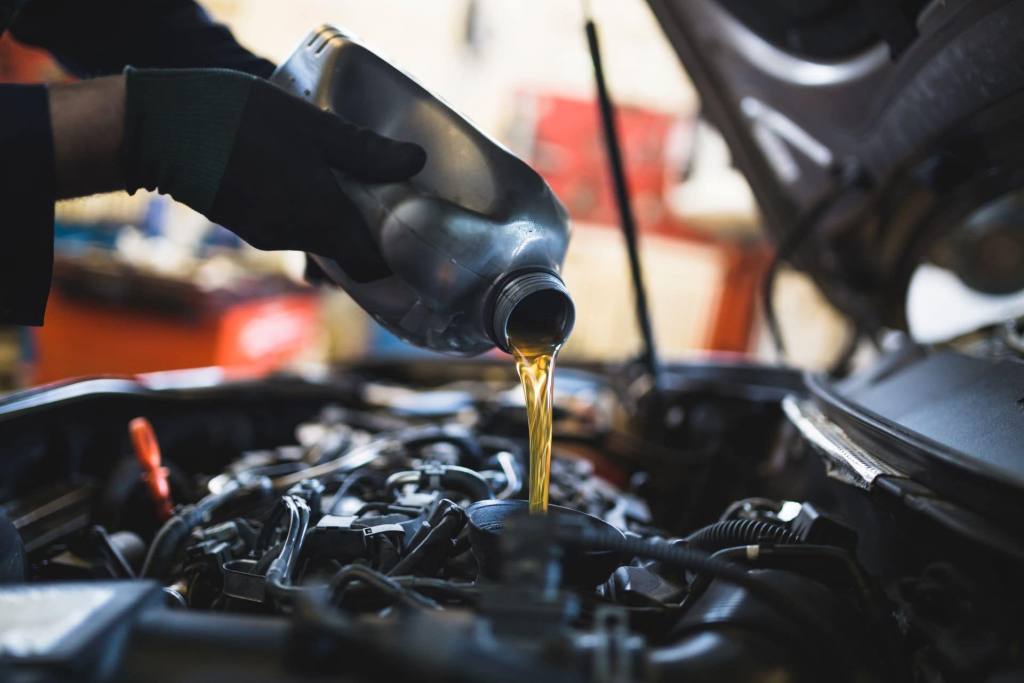 Why Is It Important To Choose The Right Engine Oil?