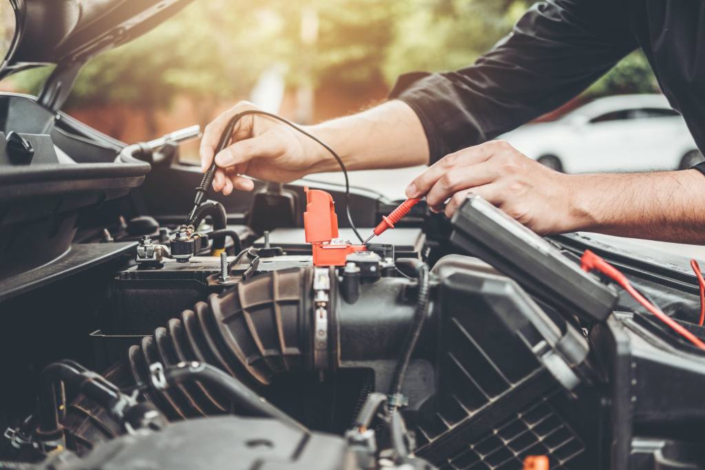 DIY vs. Professional Car Maintenance